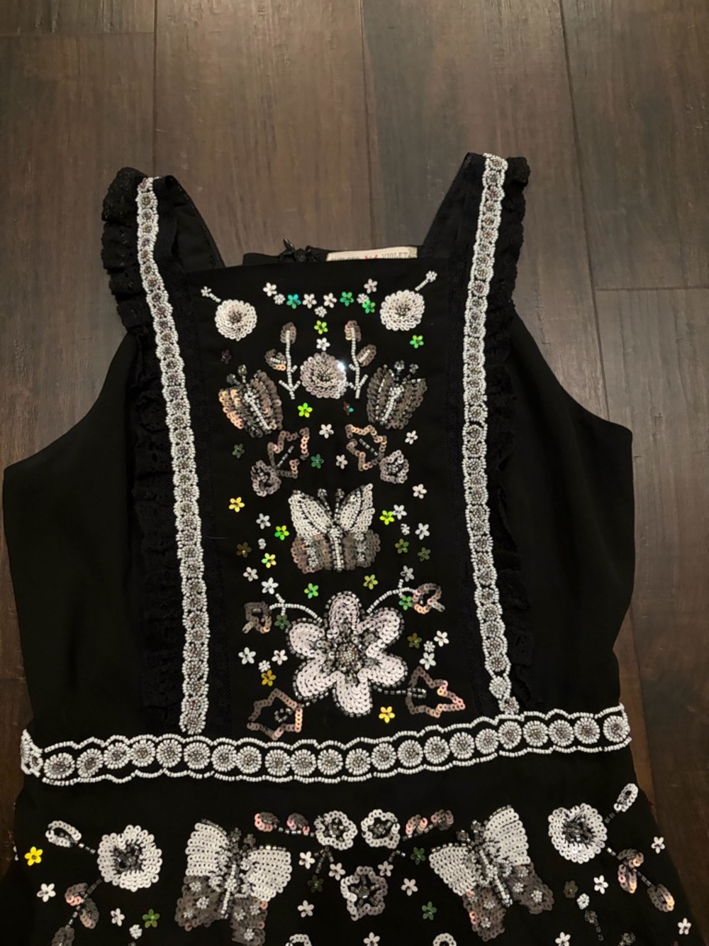 Chelsea & Violet Beaded Embellished Mini Dress Black Floral Size 4 - Picture 3 of 5